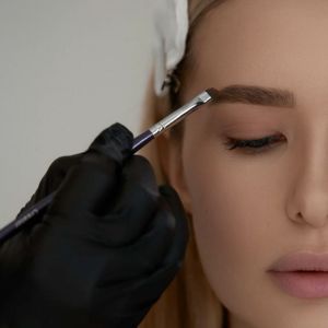 ремувер для удаления краски с кожи